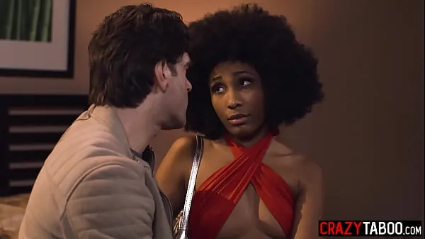 Sex dur cu o milf neagra cu curul mare dupa ce face o muie neglijenta