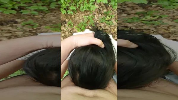 Bruneta traseista care face sex oral in padure in genunchi